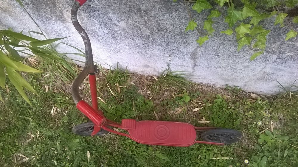 trottinette Jeux / jouets