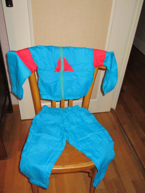 Jogging vert 4 ans 0 M�rignies (59)