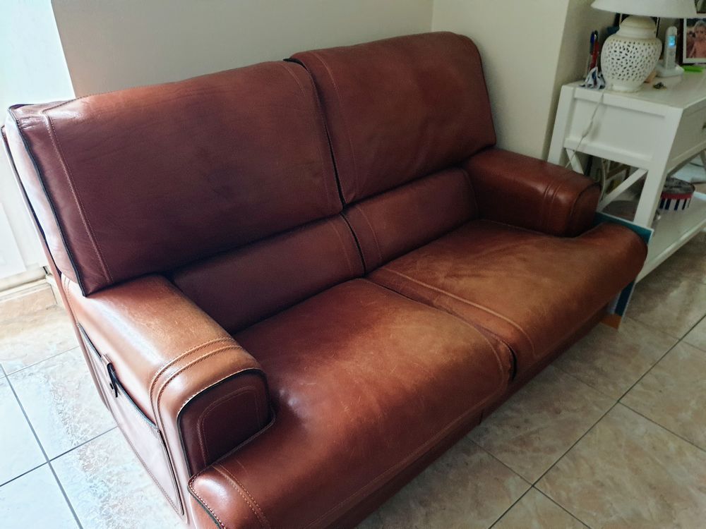 canap&eacute;s cuir "Roche Bobois" Meubles