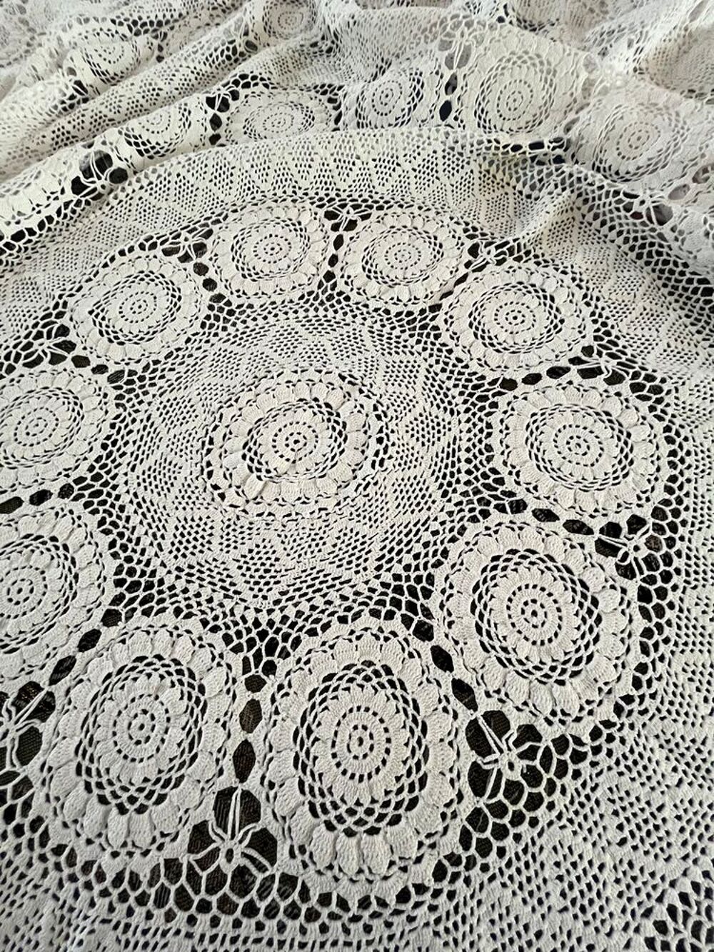 Nappe - Nappe ronde - Nappe crochet Décoration
