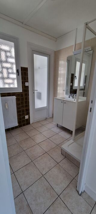  Appartement à louer 4 pièces 72 m² Tarare
