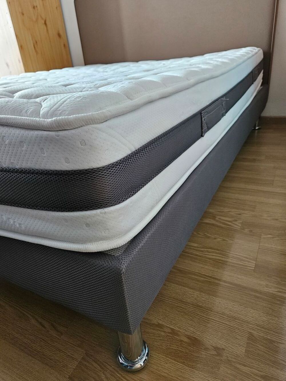 Lit et matelas 160x190 Meubles