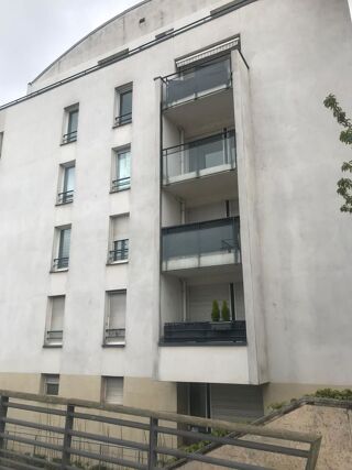  Appartement à louer 2 pièces 46 m²