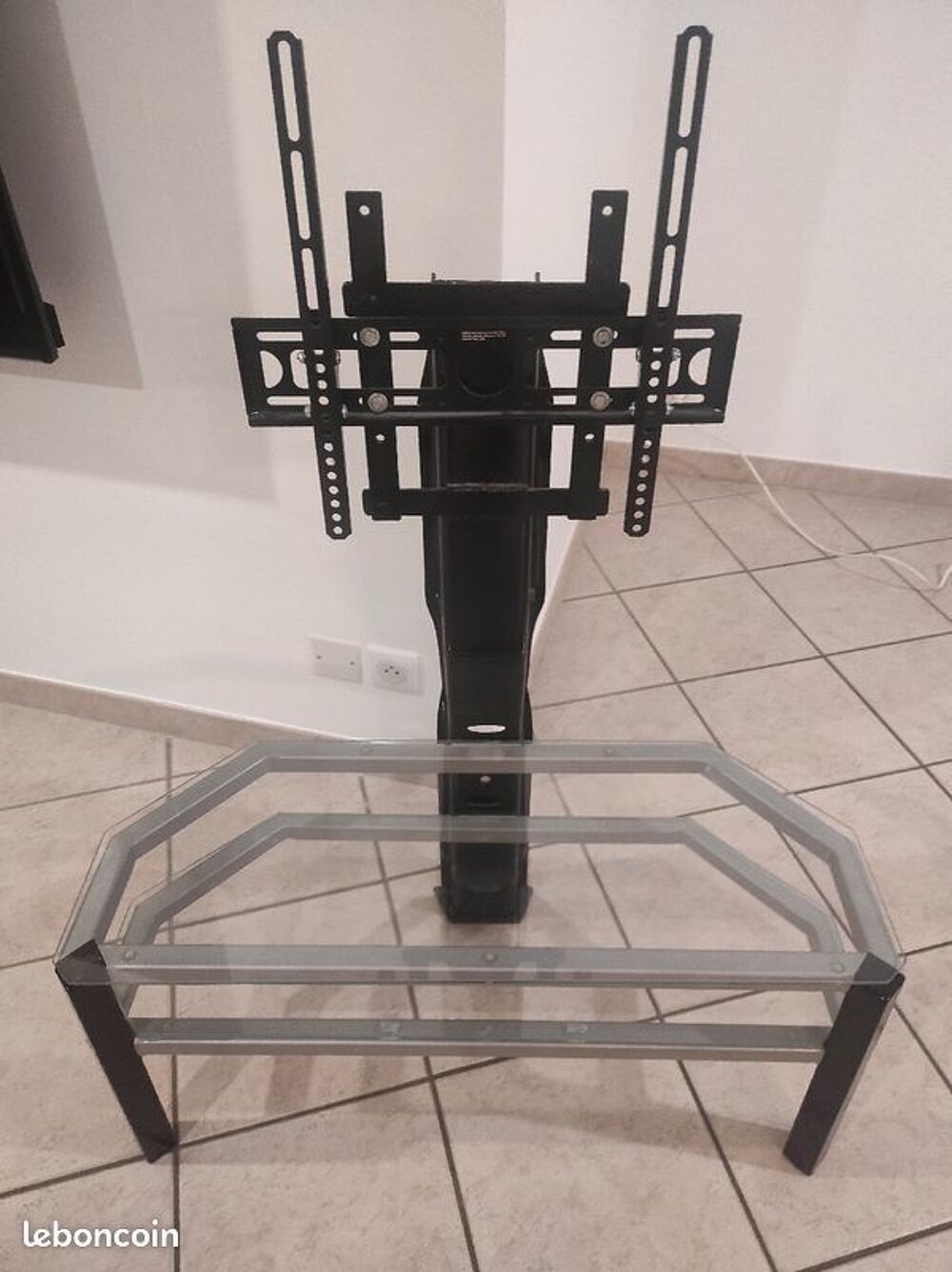 Meuble TV... Mod&egrave;le Unique Meubles