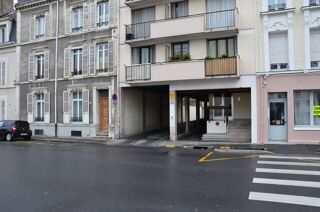  Parking / Garage à louer 13 m² Reims