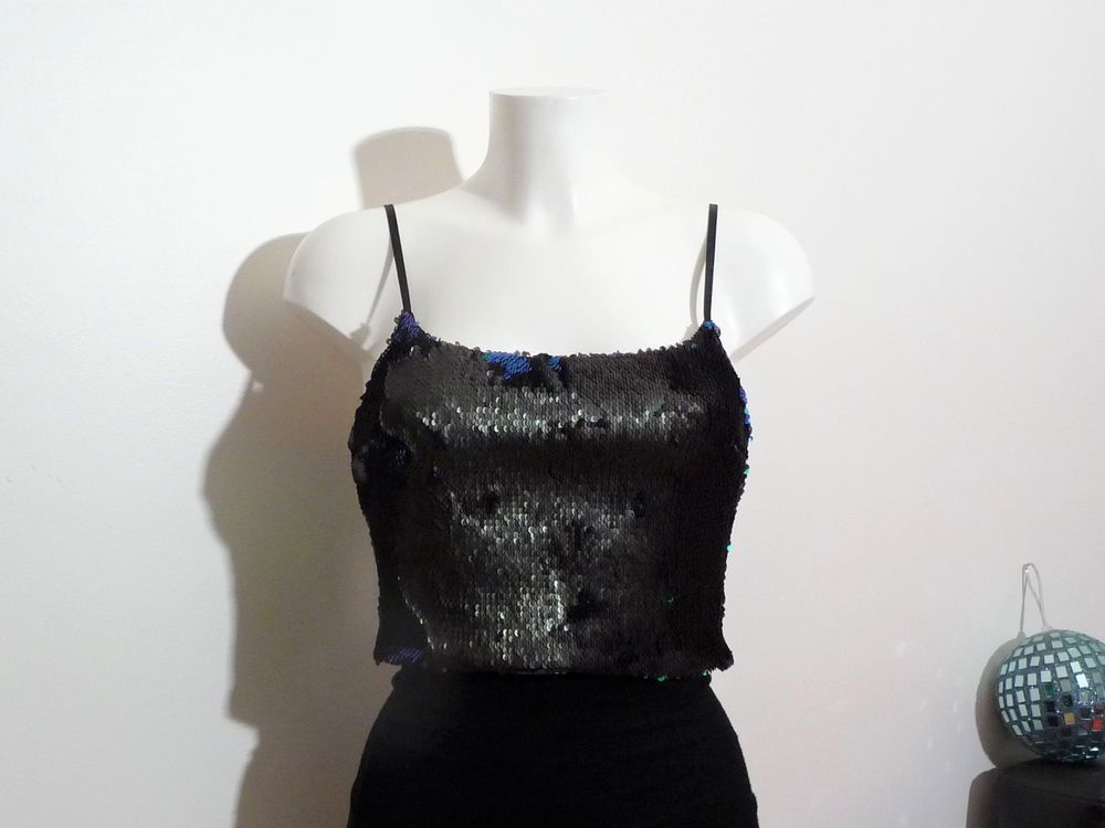 Top/ Tee Shirt &agrave; Sequins Vert/Bleu et Noir- BSB Collection Vêtements
