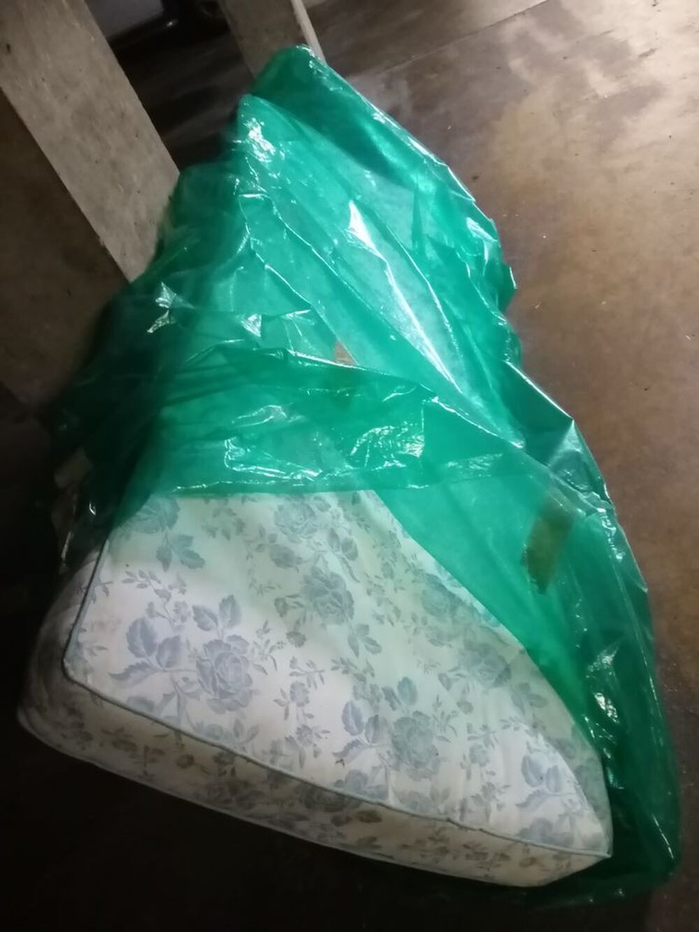 matelas BONSOM 1 personne Meubles