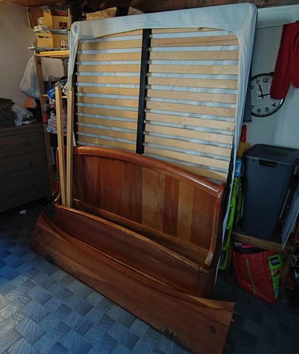 LIT EN BOIS MASSIF 140x190 AVEC SOMMIER SANS MATELAS Meubles