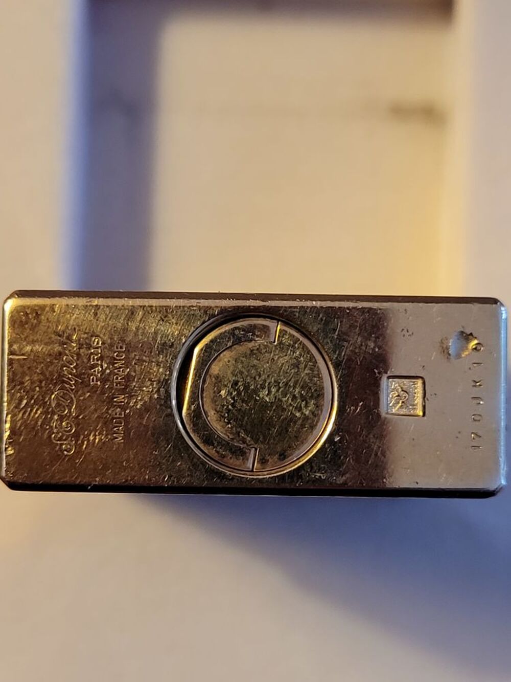 Briquet DUPONT Plaqu&eacute; OR femme et briquet argent HOMME Bijoux et montres