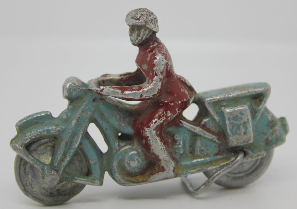 Moto monobloc QUIRALU ALUDO COFALU Jeux / jouets