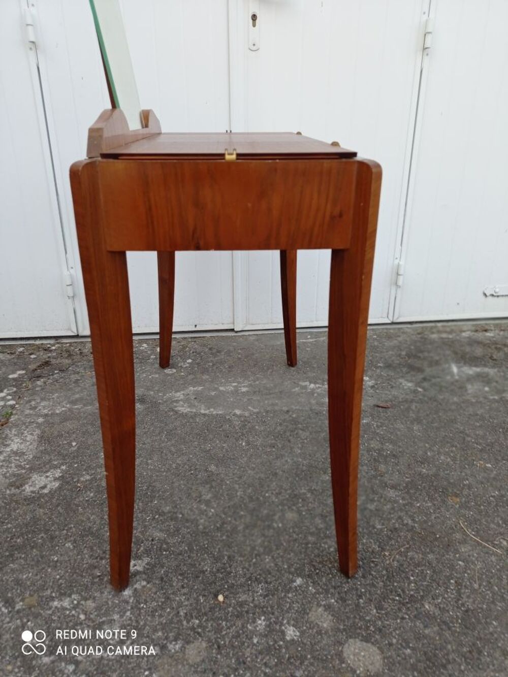 coiffeuse vintage avec sa chaise . Meubles