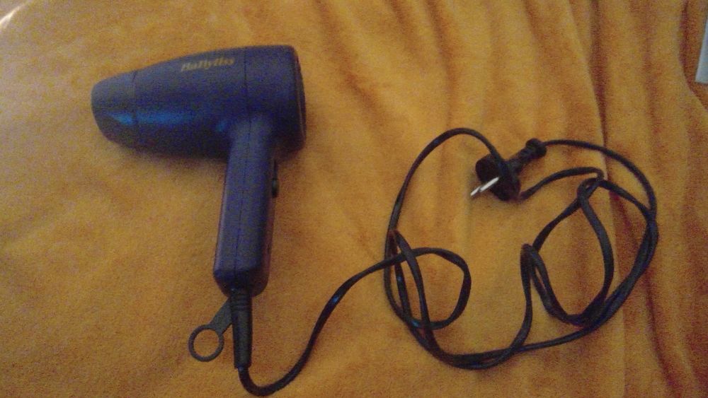 SECHE-CHEVEUX BABYLISS COMPACT 1200W Electroménager