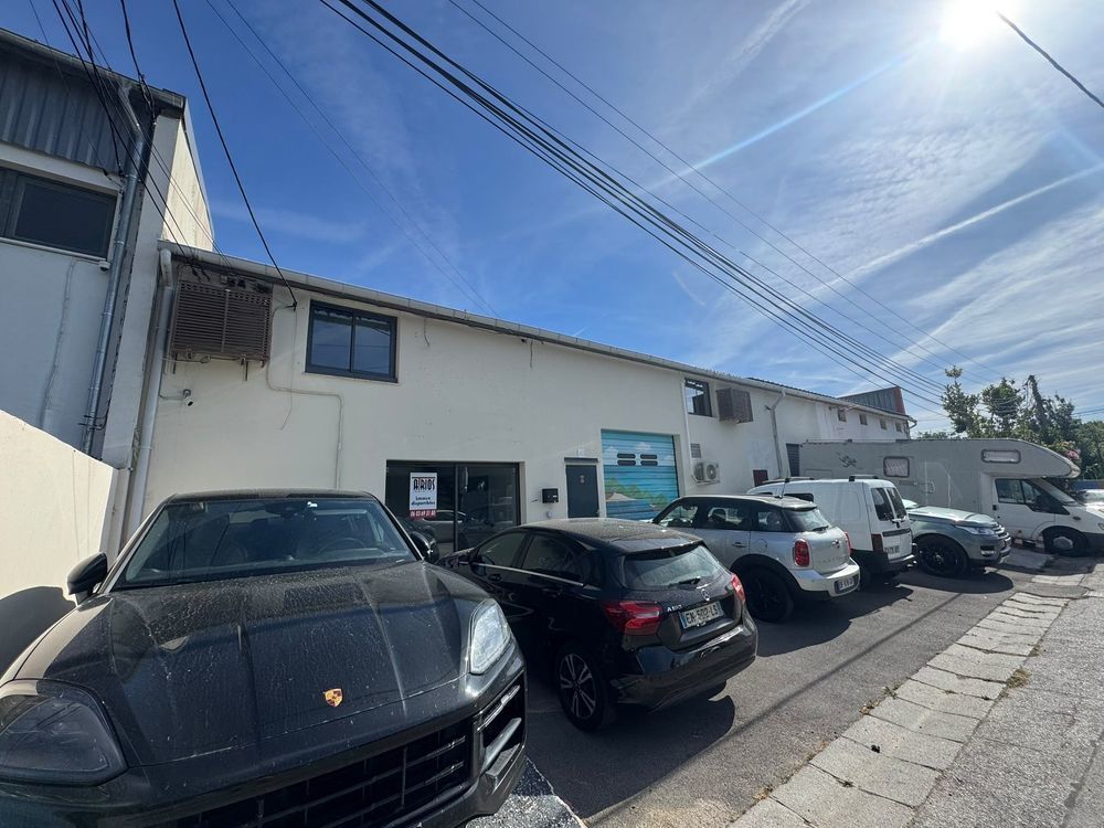 Vente Autre bureaux et dépôt de 270m2 La garde