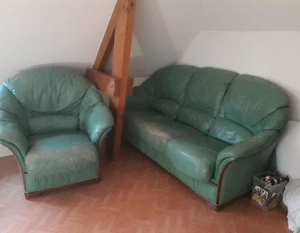 canap&eacute; 3 places avec 2 fauteuils Meubles