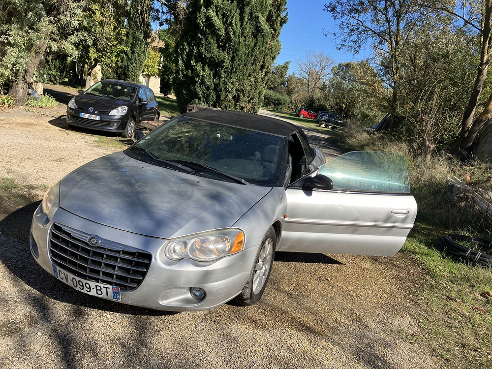 Sebring Cabriolet 2.7i V6 LX A 2004 occasion 30127 Bellegarde