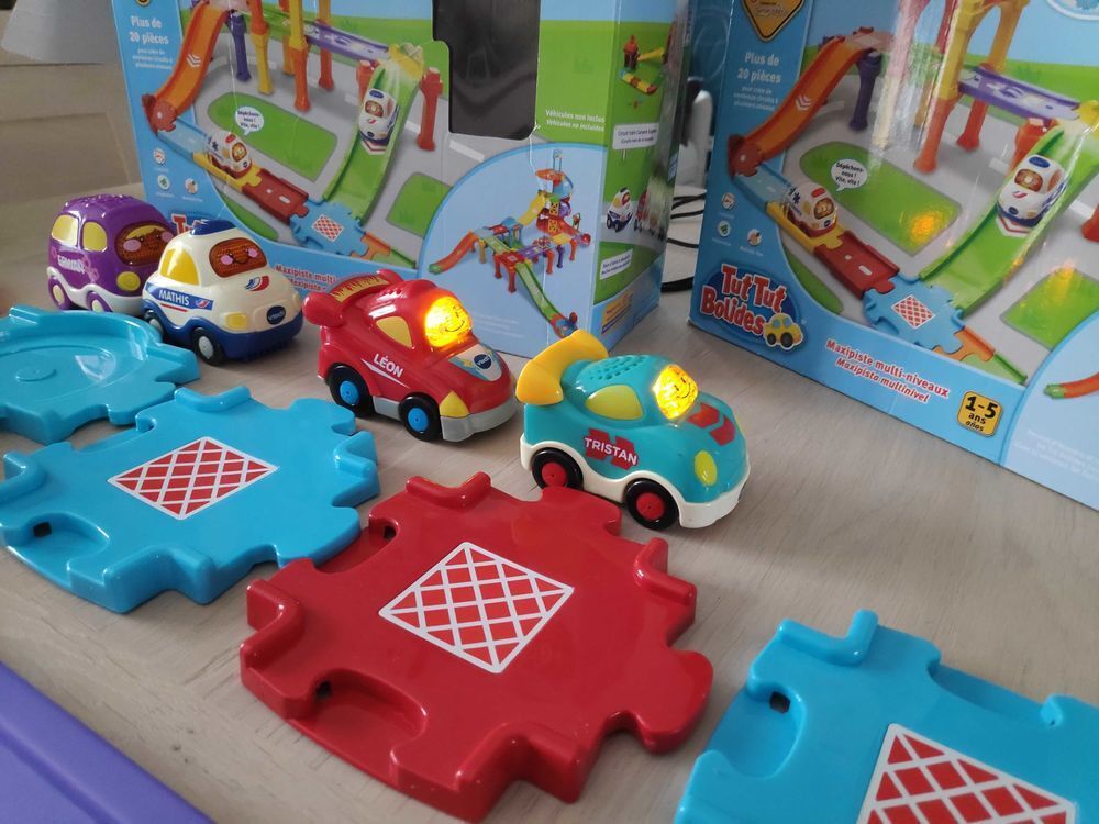 2 circuits TutTut bolides avec voitures Jeux / jouets