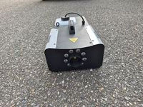   Machine à fumée avec leds 