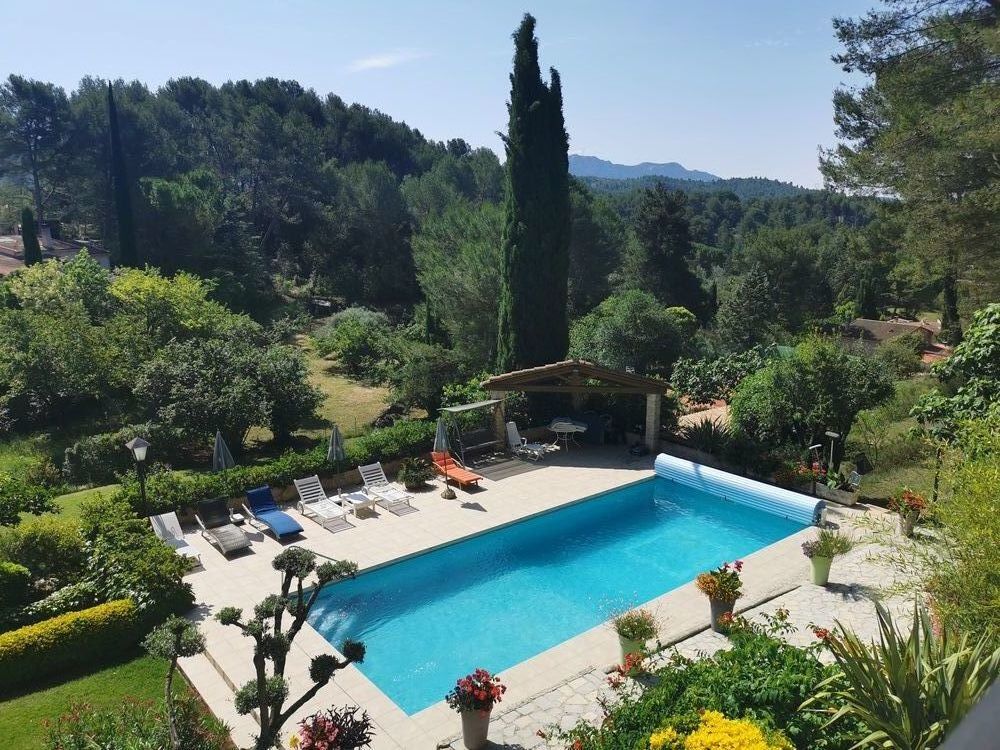   Magnifique villa en Provence  Provence-Alpes-Côte d'Azur, La Bouilladisse (13720)