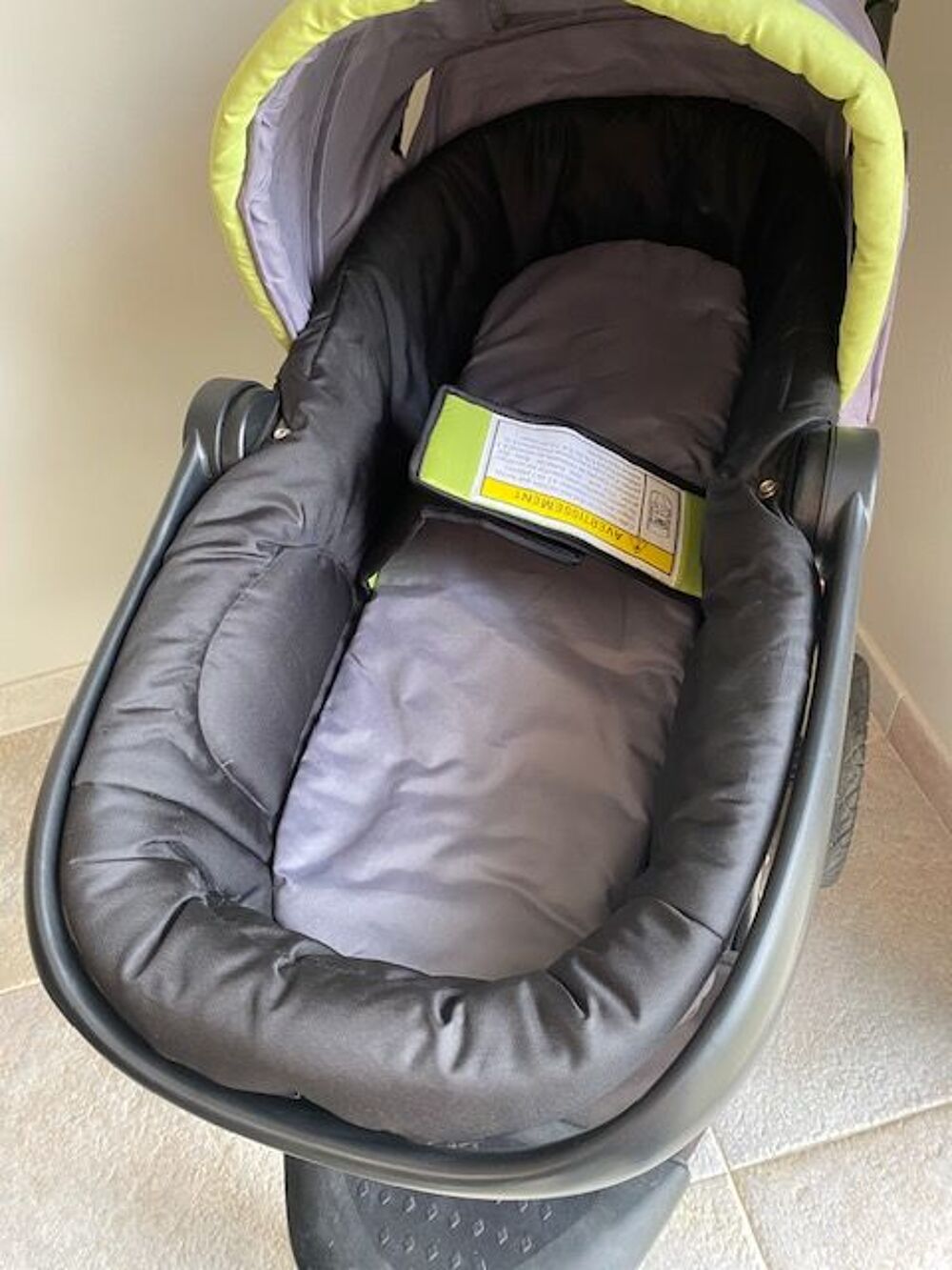 Nacelle, lit auto, base isofix &agrave; Montauban Pu�riculture