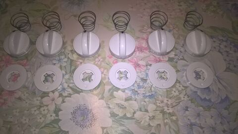 Boutons de commande pour ancienne gazini�re. 24 Flers-en-Escrebieux (59)