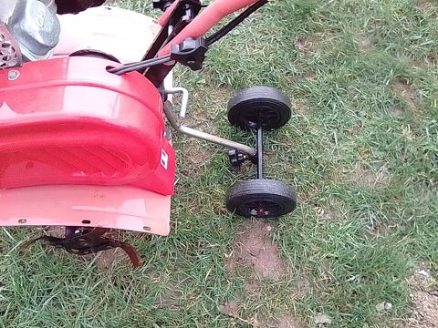 Motoculteur cmxx 208 cc pr�t a labour 130 Saint-Quentin (02)