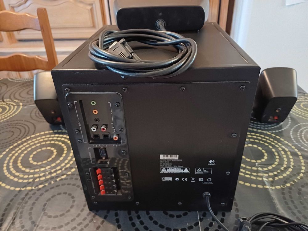 Logitech z906 complet tr&egrave;s bon &eacute;tat (console de commande ne fonctionne plus) Audio et hifi