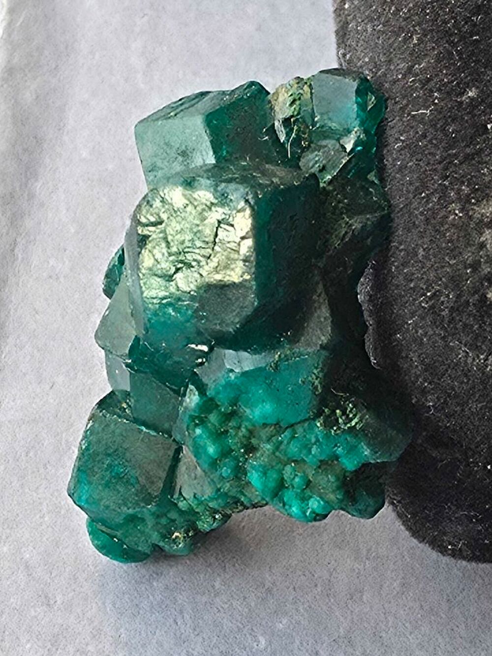 Dioptase Brute du Katanga RDC 5g-Cristaux Vert Emeraude 