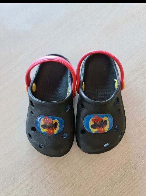 Crocs enfant Blancafort (18)