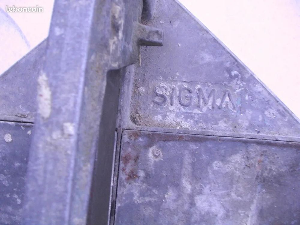 Coupe carreaux &agrave; mains (carrelette) - Marque Sigma. Bricolage