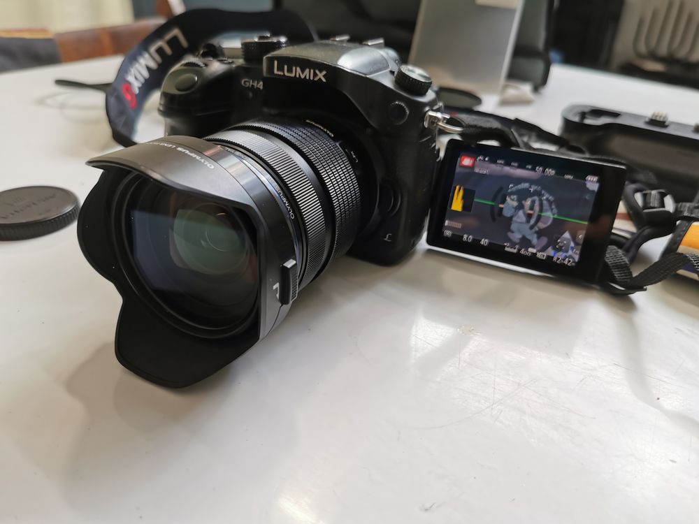 Panasonic Lumix GH4-R et accessoires Photos/Video/TV
