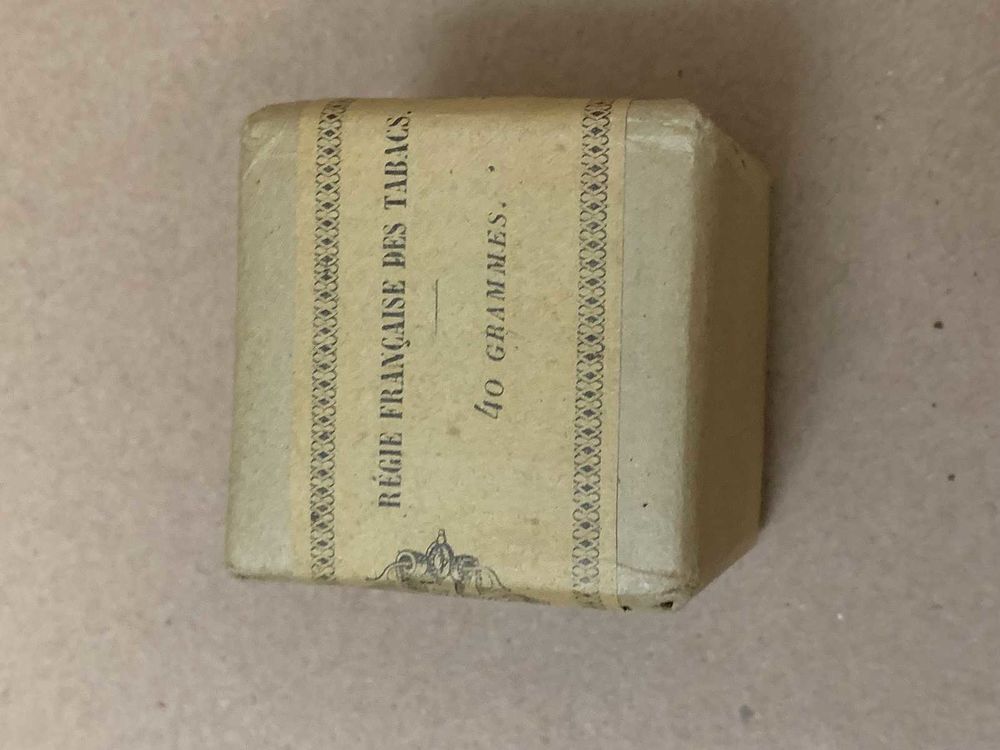 Paquet de tabac troupes fran&ccedil;ais WW2 