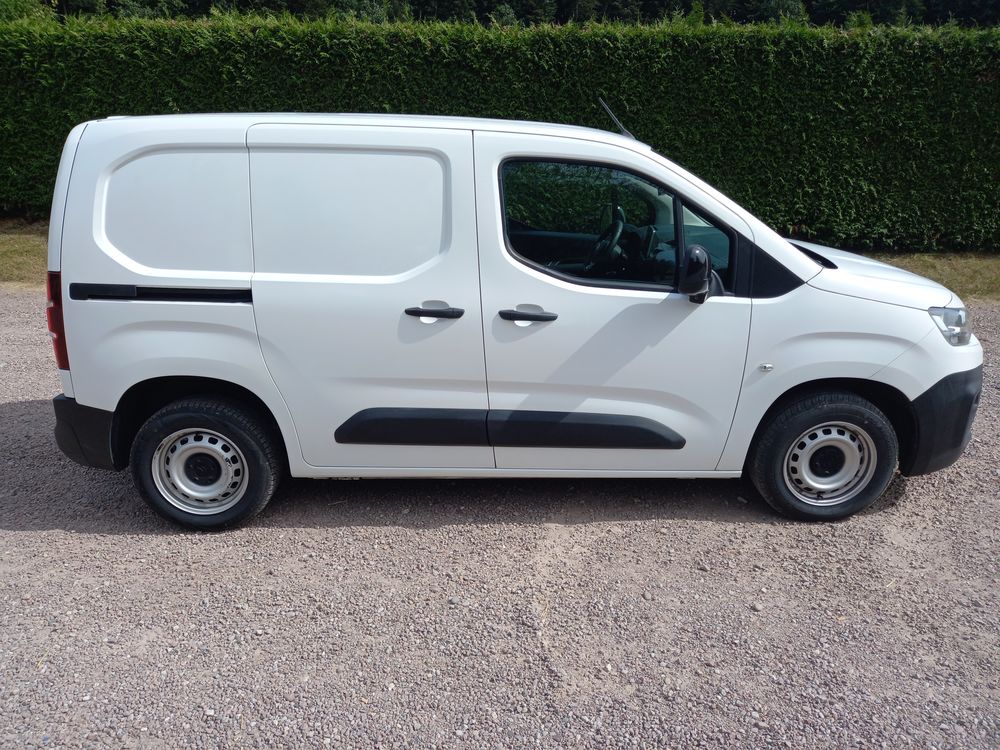 Berlingo STE 1.5 BLUEHDI 100 DRIVER GPS CAMERA 2 PLACES 35677 KMS 2022 occasion 88220 Urim&eacute;nil