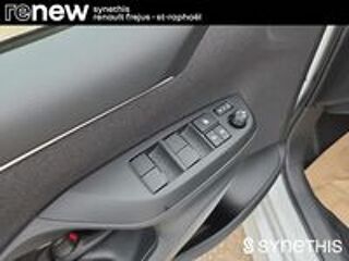 Yaris Hybride 116h Design 2025 occasion 83600 Fr&eacute;jus