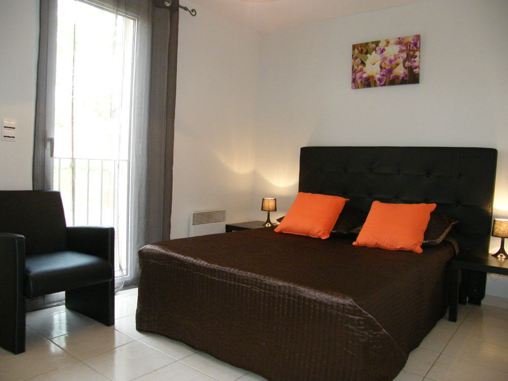 Location Appartement de 1 a 10 mois trés souple ok caf animaux 2ch parking jardin Perpignan