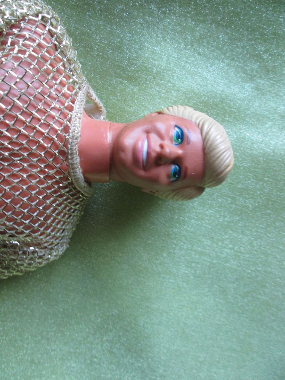 Poup&eacute;e mannequin homme ,Mattel , Ken , blond , en short Jeux / jouets