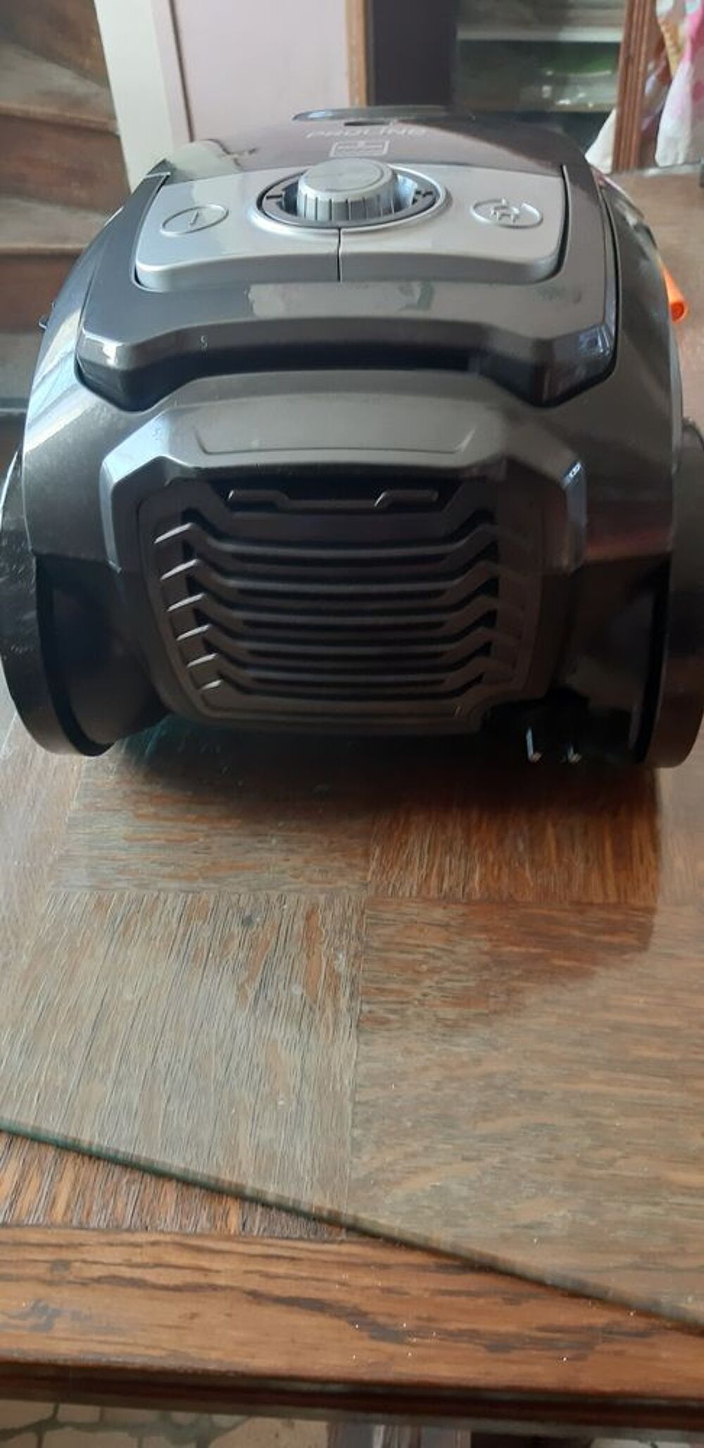 aspirateur traineau avec sac 700w Electromnager