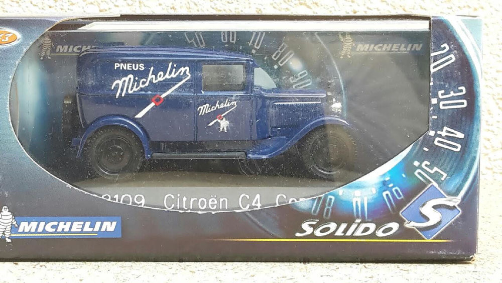 Citro&euml;n C4 commerciale ?Pneus Michelin' 1930 