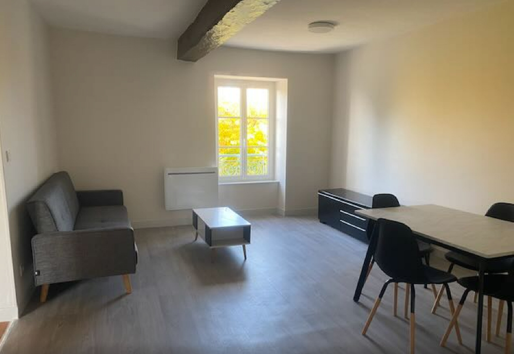 Location Appartement Bel Appartement T3 meublé lumineux proche commerces Iguerande