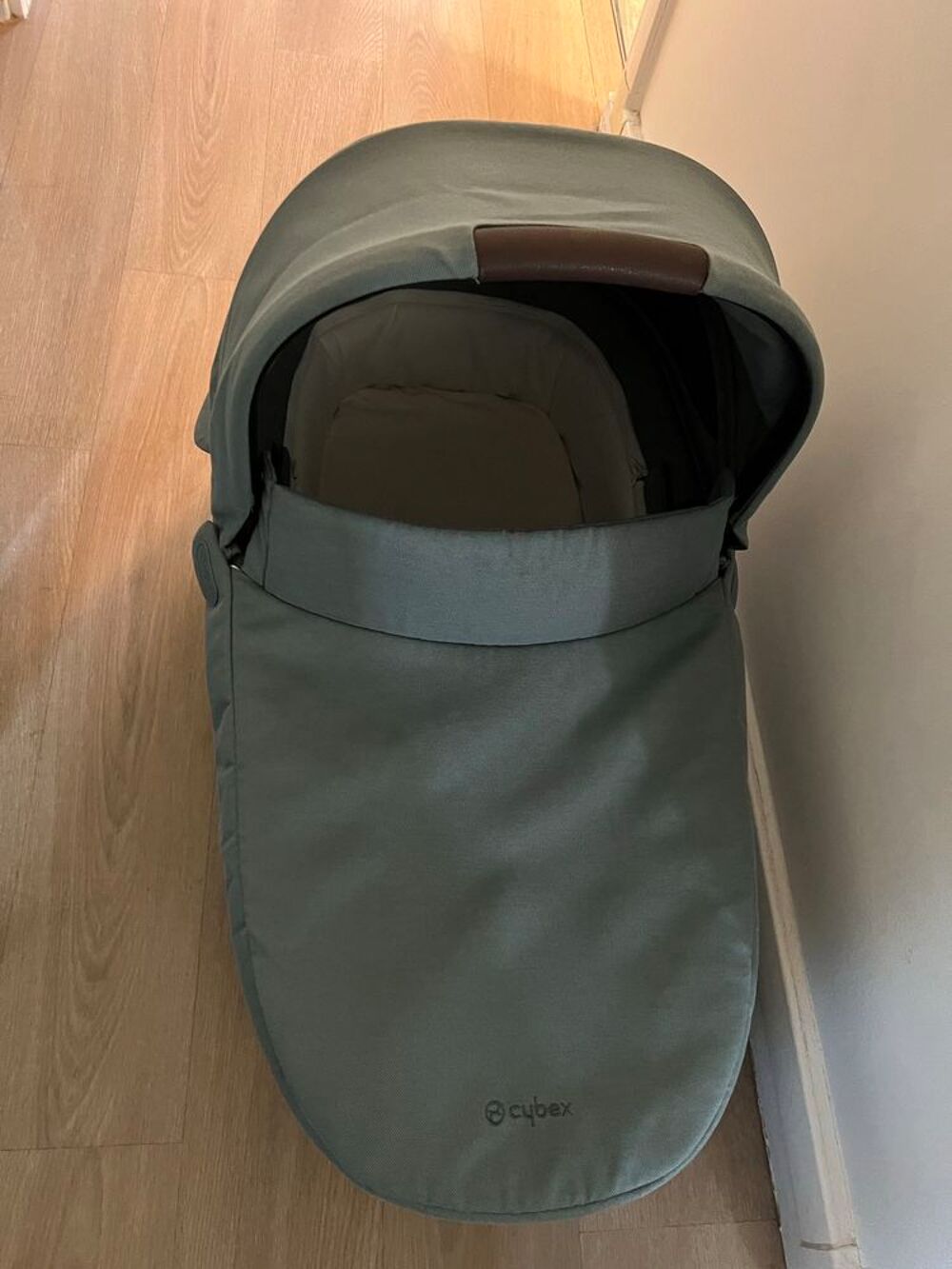 Nacelle Cybex Lux Pu�riculture