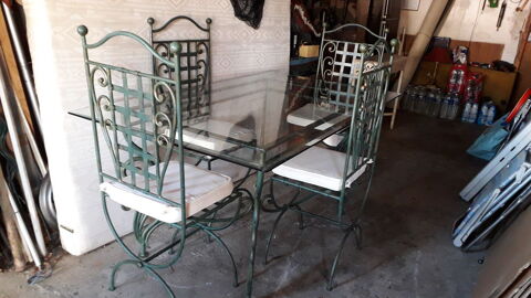 TABLE FER FORGE + 4 CHAISES 250 Narbonne (11)