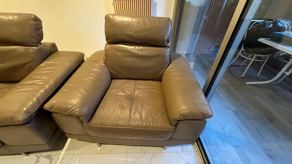 Canap&eacute; + 1 fauteuil en cuir marron Meubles