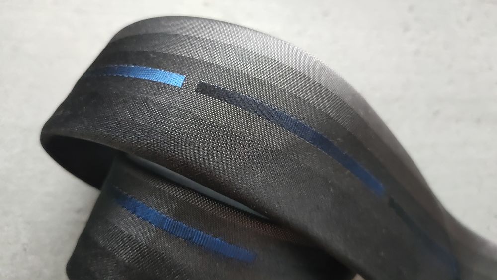 Cravate Armand Thiery ?? Studio '' 100% Soie - Liser&eacute; Bleu Vêtements