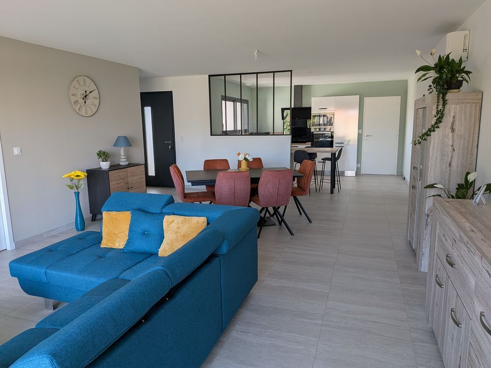 Vente Maison Maison 2025-  plain-pied 135 m² - 4 chambres -Terrain 840 m2 Soullans