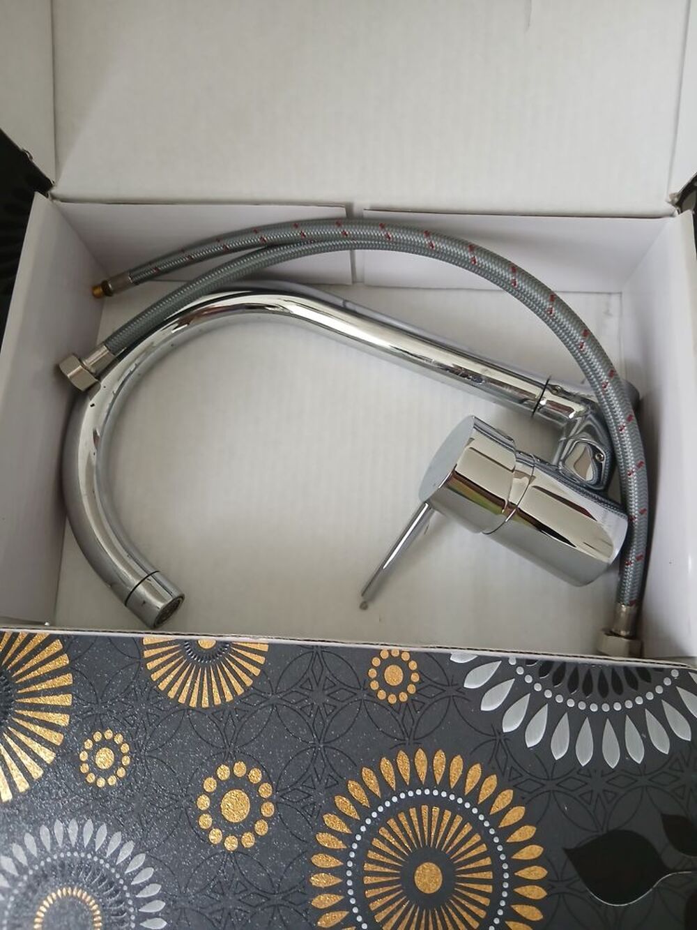 Robinet neuf. Bricolage