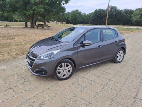 Peugeot 208 PureTech 82ch S&S BVM5 Signature