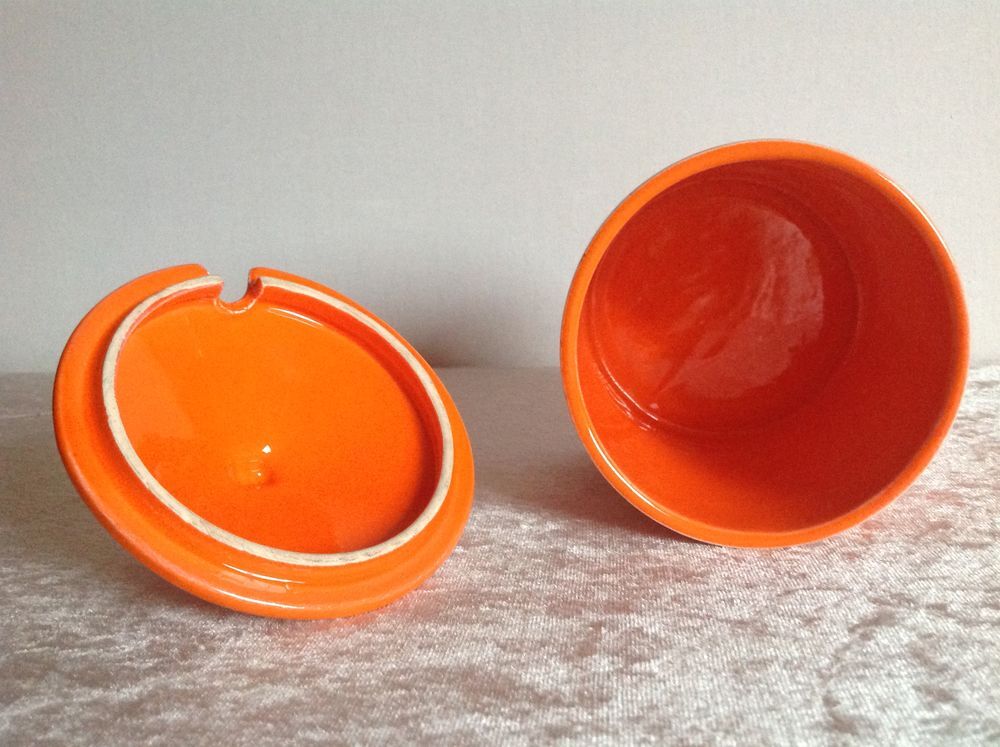 ANCIEN POT C&Eacute;RAMIQUE &Eacute;MAILL&Eacute; ORANGE SIGN&Eacute; NUM&Eacute;ROT&Eacute; Envoi Pos Décoration