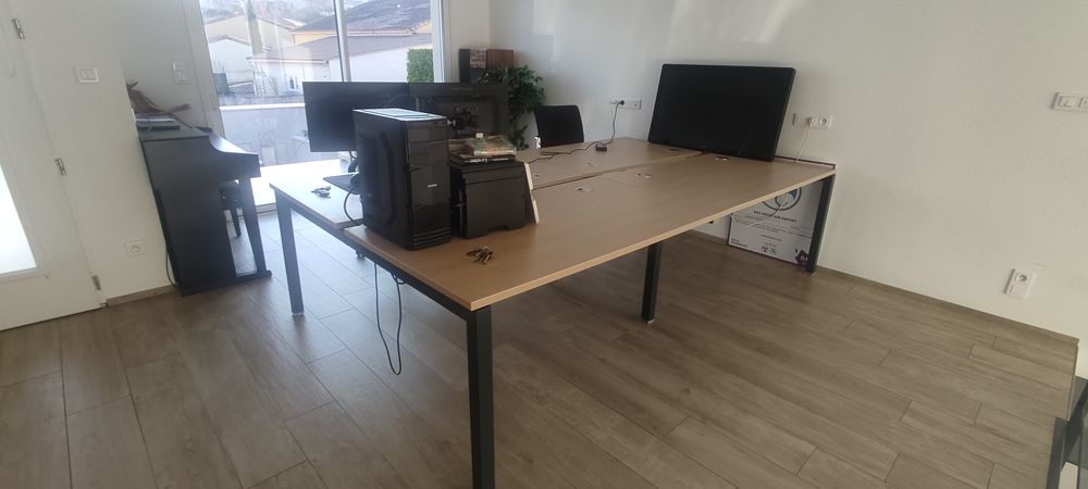 Grand bureau 2 ou 4 espaces de travail professionnel Meubles