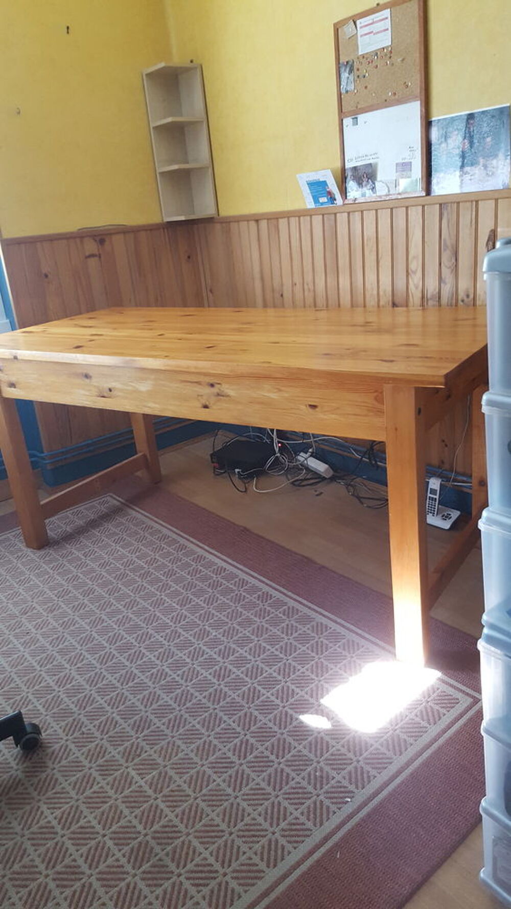 Table en pin Meubles