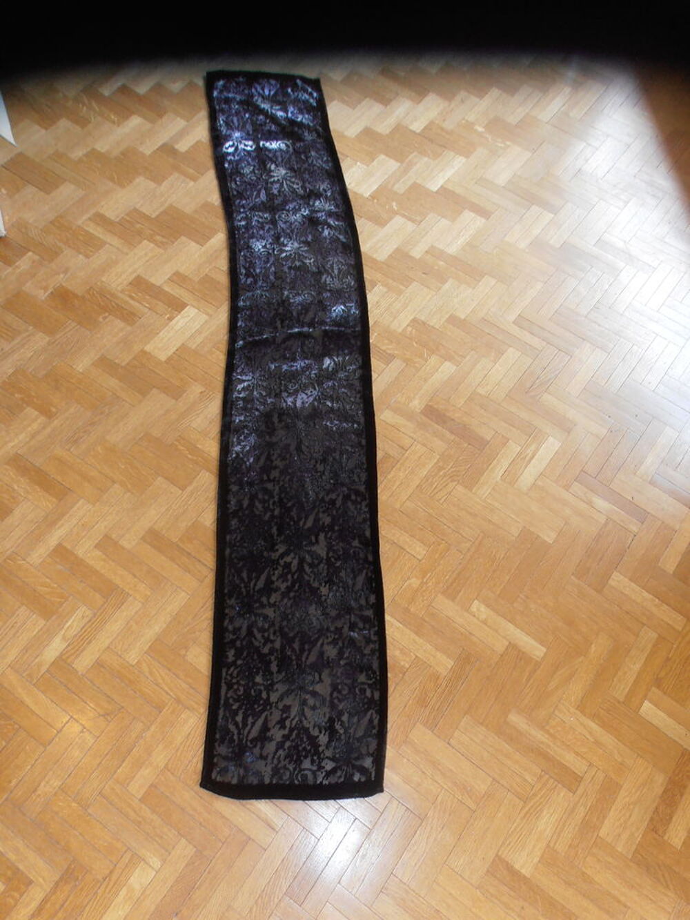 Echarpe velours d&eacute;vor&eacute; 13 (79) Vêtements