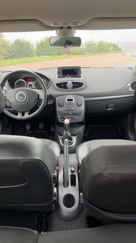 Renault Clio III Clio 1.5 dCi 85 Dynamique 2010 occasion Villefranche-sur-Sa&ocirc;ne 69400